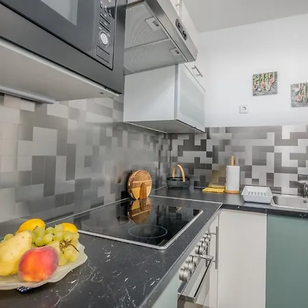 Apartment Dragica